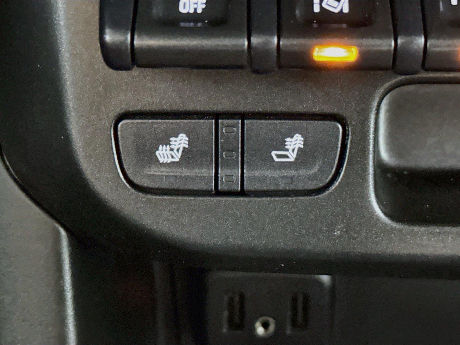 2021 Chevrolet Colorado 2WD Z71 photo 6