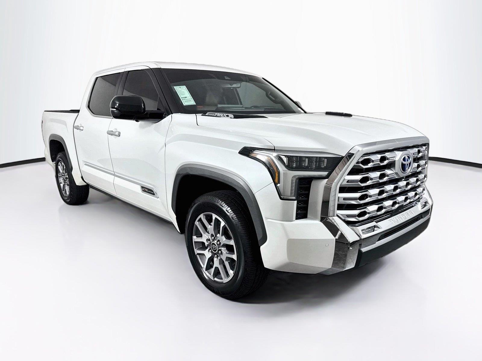 2024 Toyota Tundra 1794 Edition HV photo 9