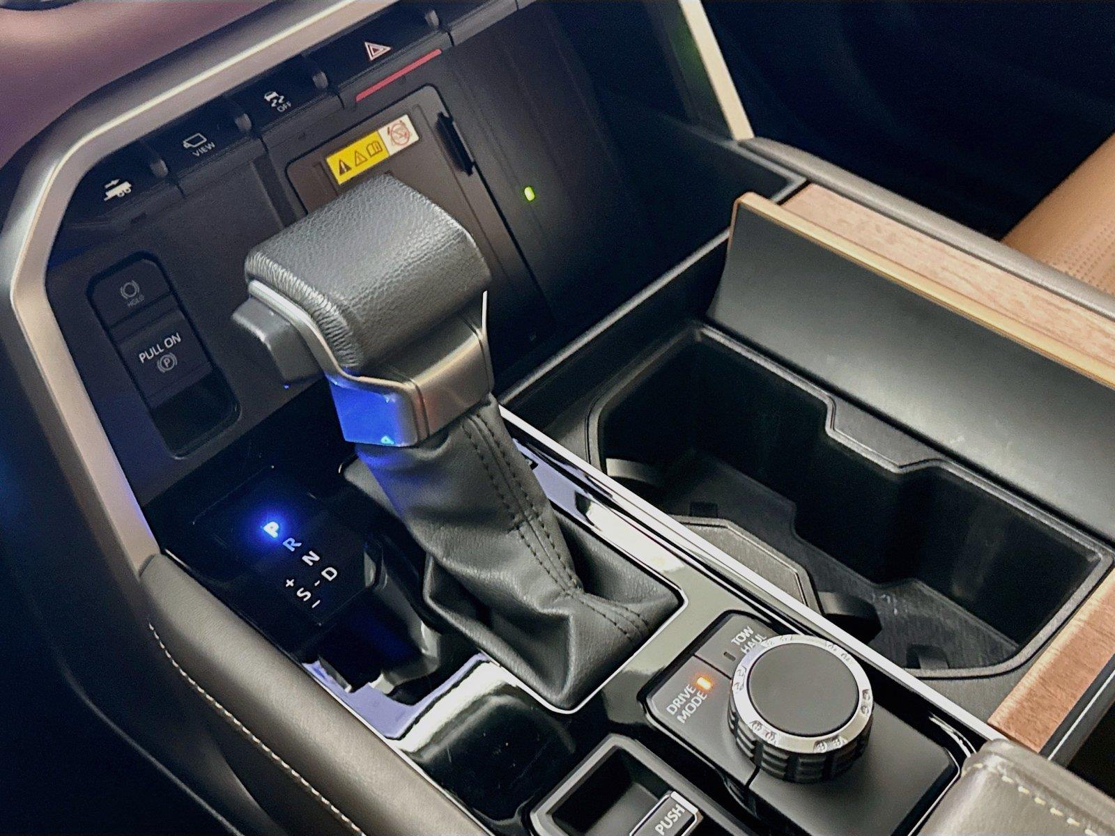 2024 Toyota Tundra 1794 Edition HV photo 27