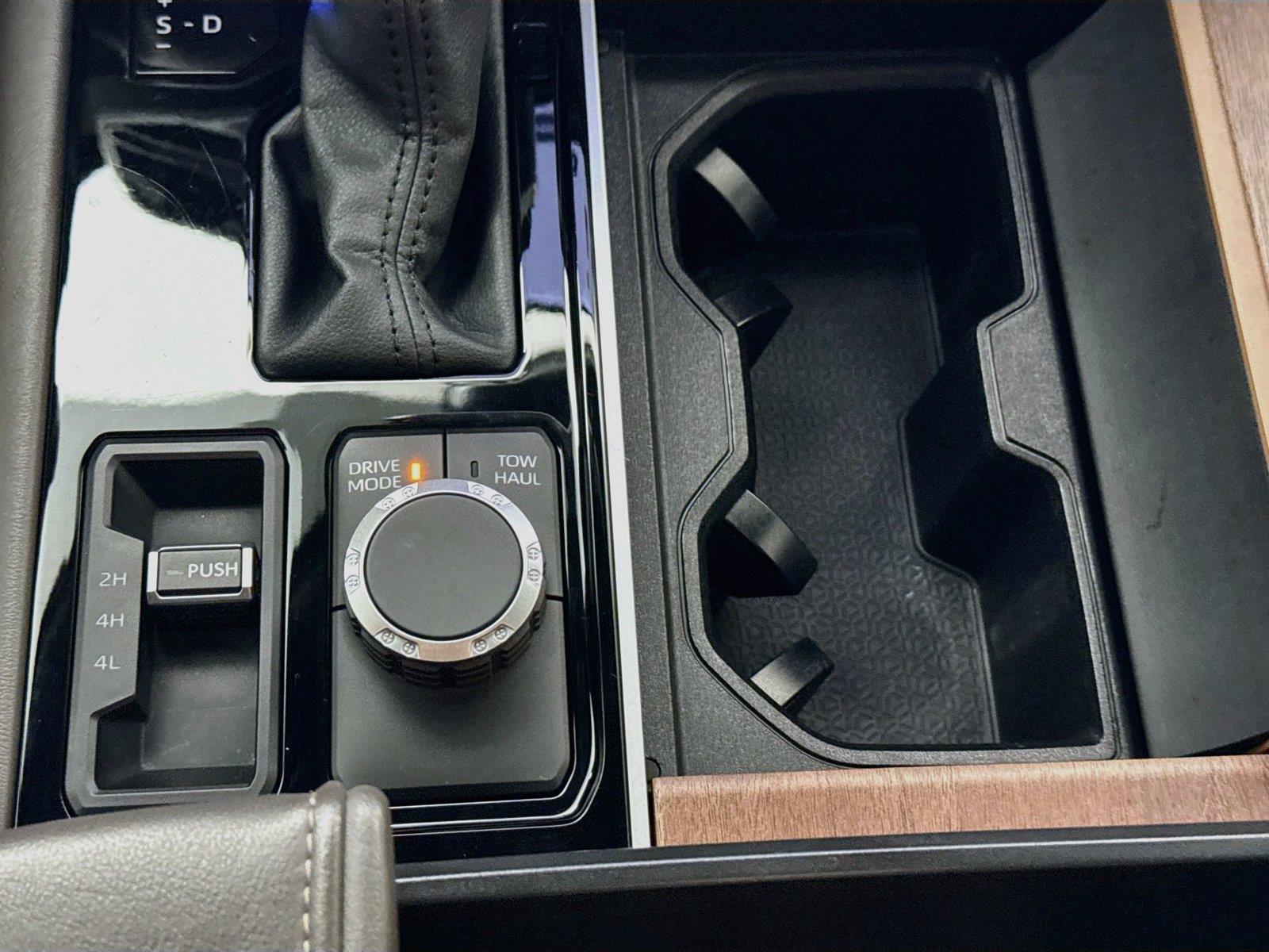 2024 Toyota Tundra 1794 Edition HV photo 29