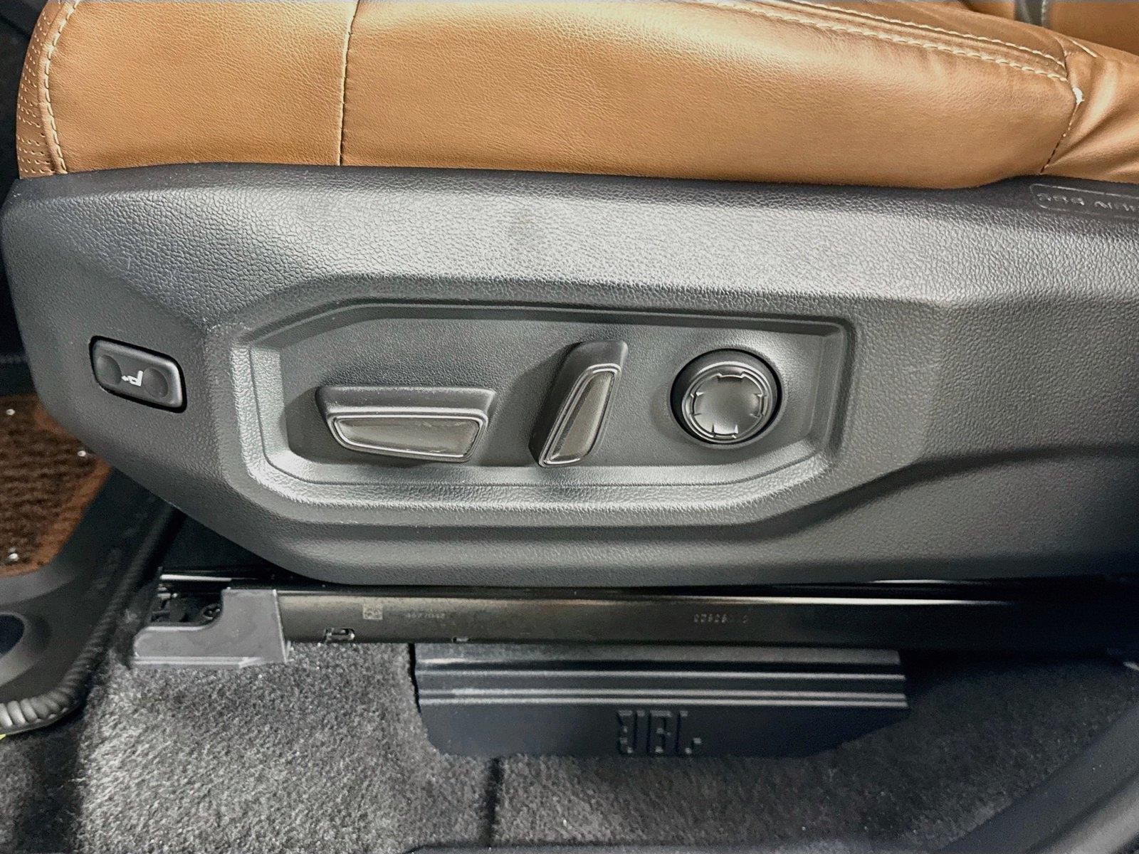 2024 Toyota Tundra 1794 Edition HV photo 33