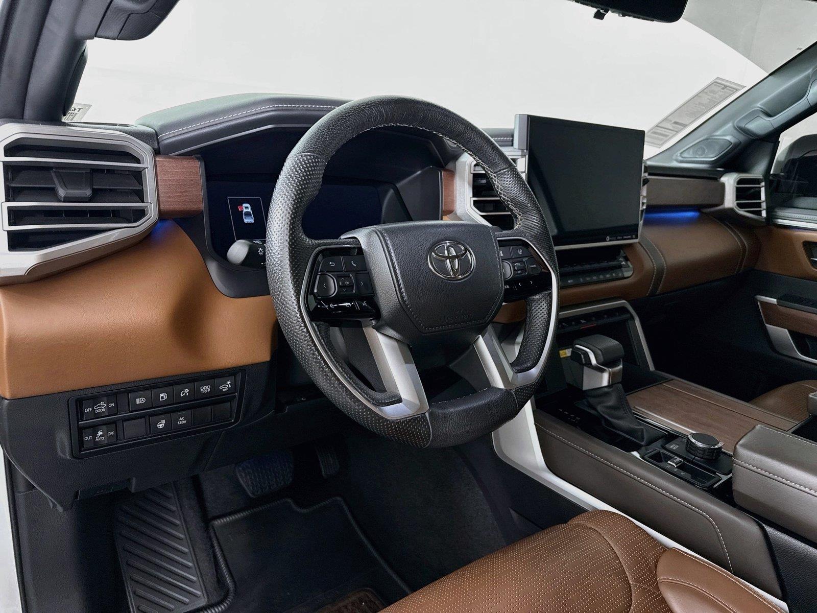 2024 Toyota Tundra 1794 Edition HV photo 3