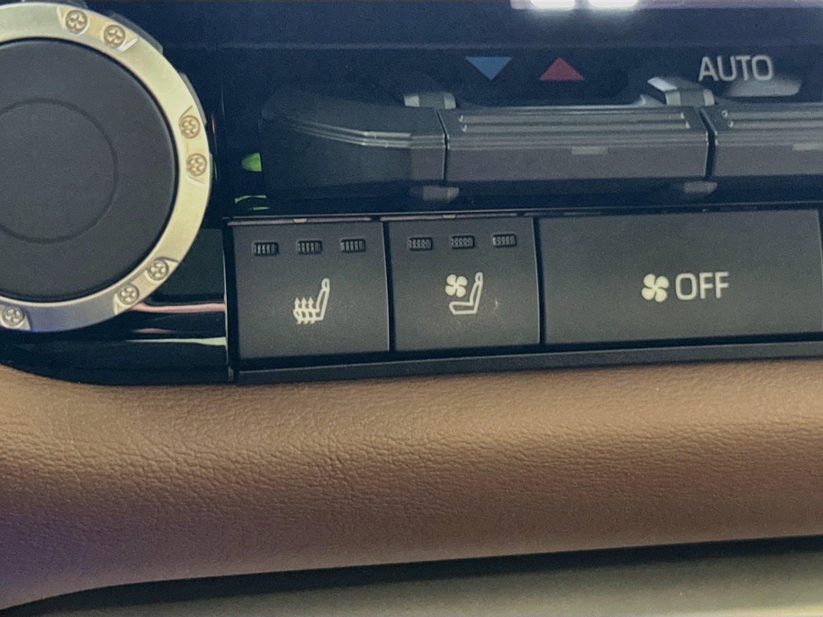 2024 Toyota Tundra 1794 Edition HV photo 7