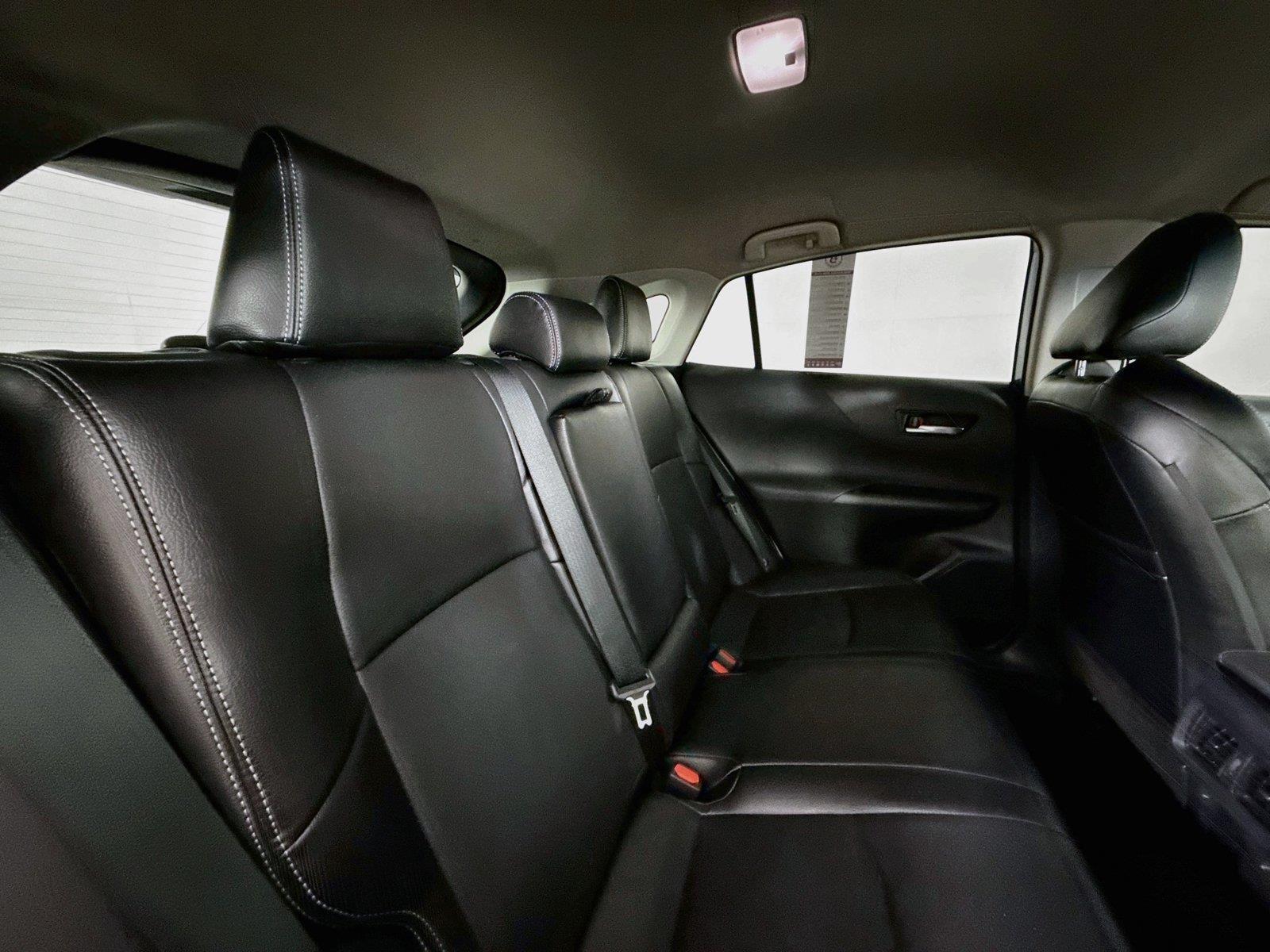 2022 Toyota Venza LE photo 38