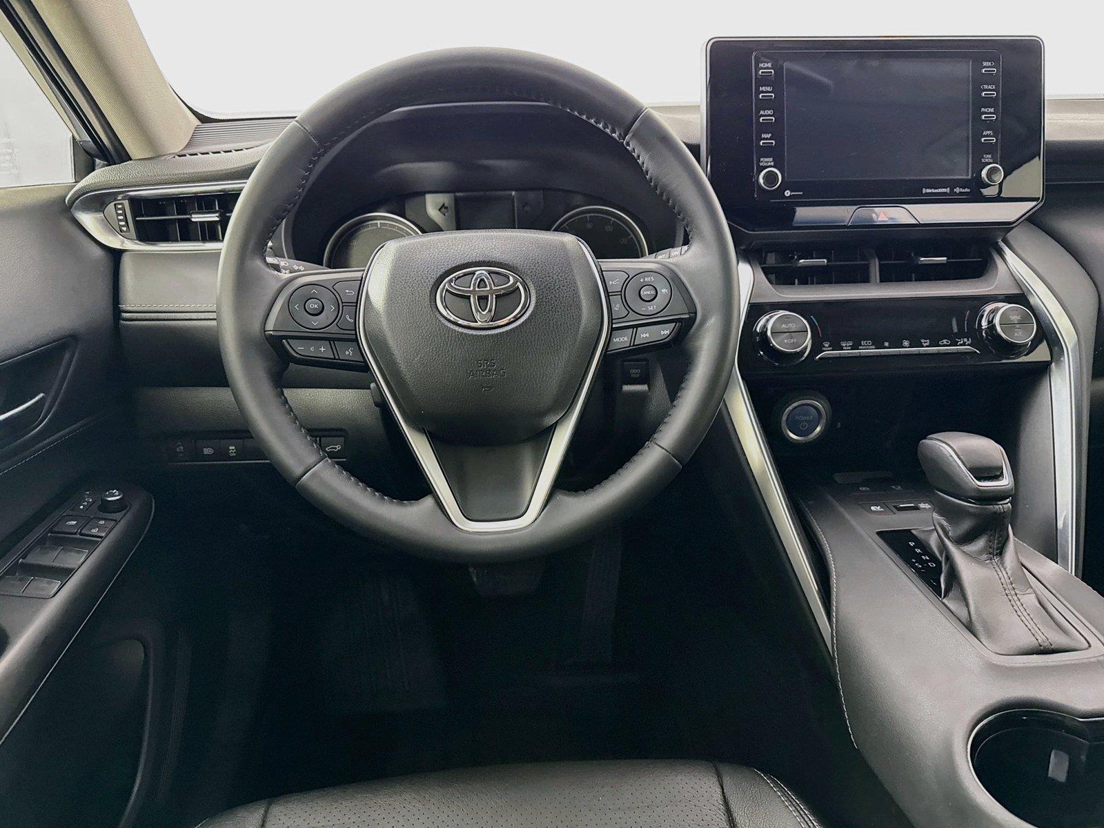 2022 Toyota Venza LE photo 27