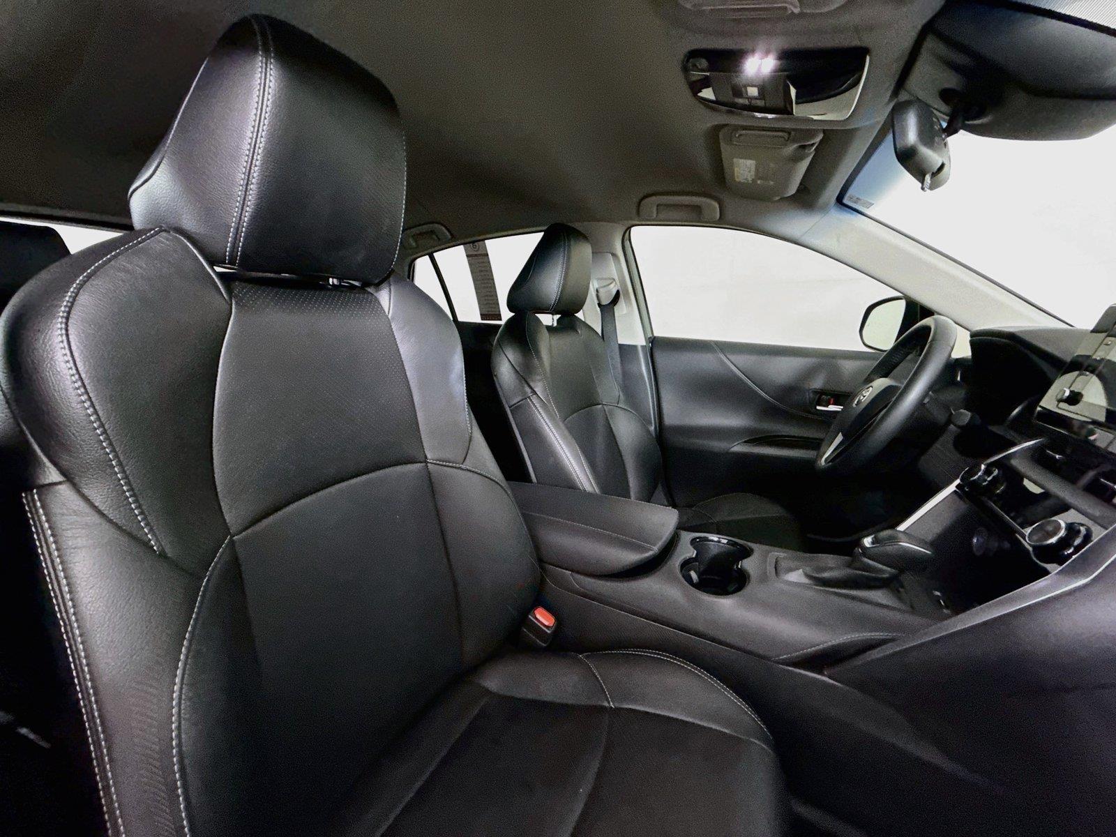 2022 Toyota Venza LE photo 39