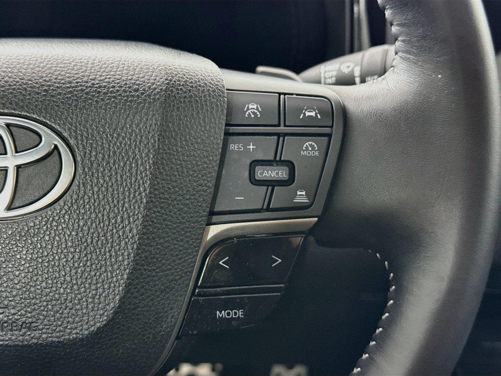 2025 Toyota Camry SE photo 17