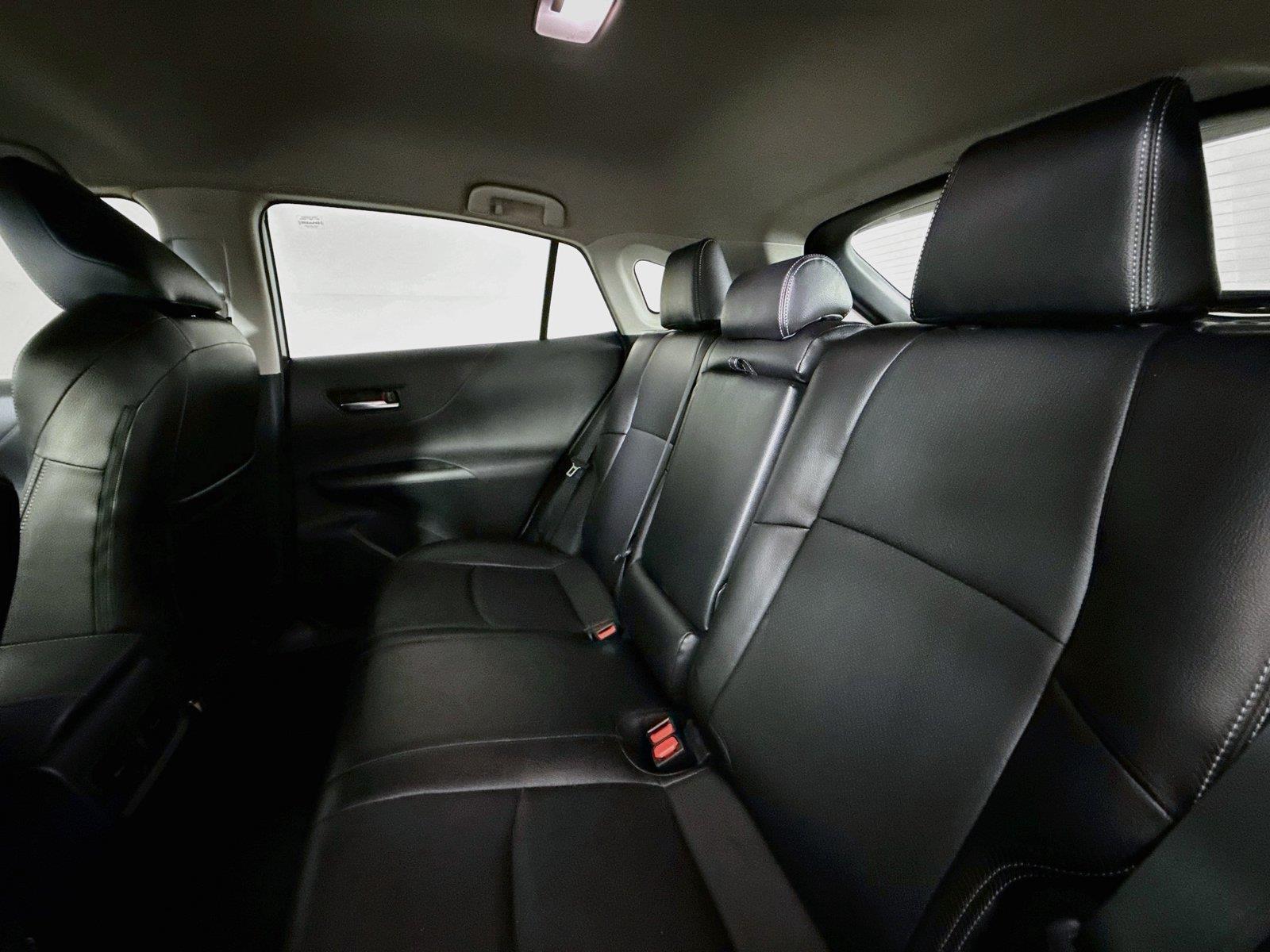 2022 Toyota Venza LE photo 26