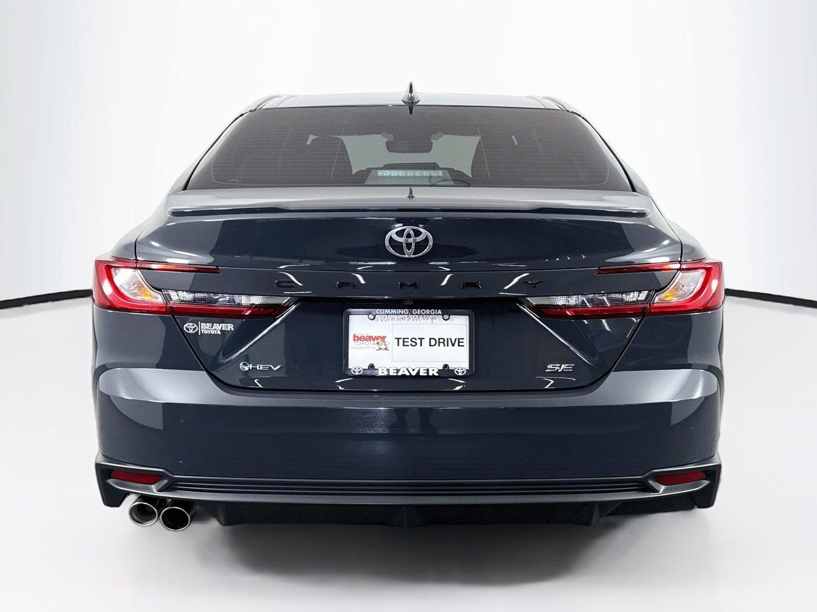 2025 Toyota Camry SE photo 10
