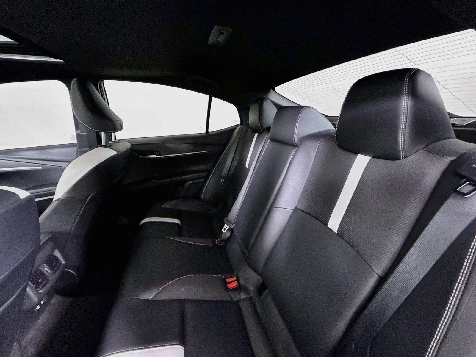2025 Toyota Camry SE photo 29