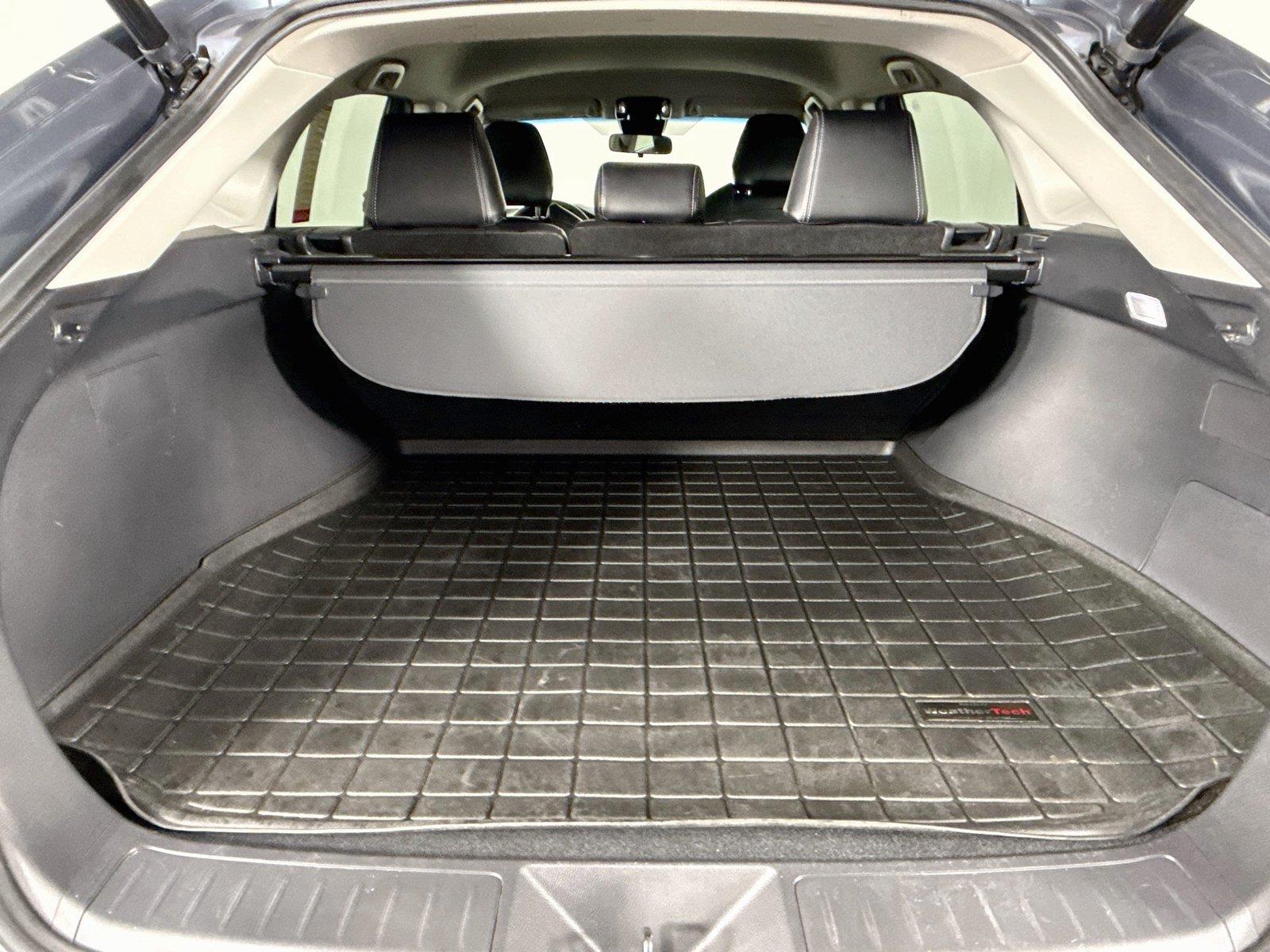 2022 Toyota Venza LE photo 34