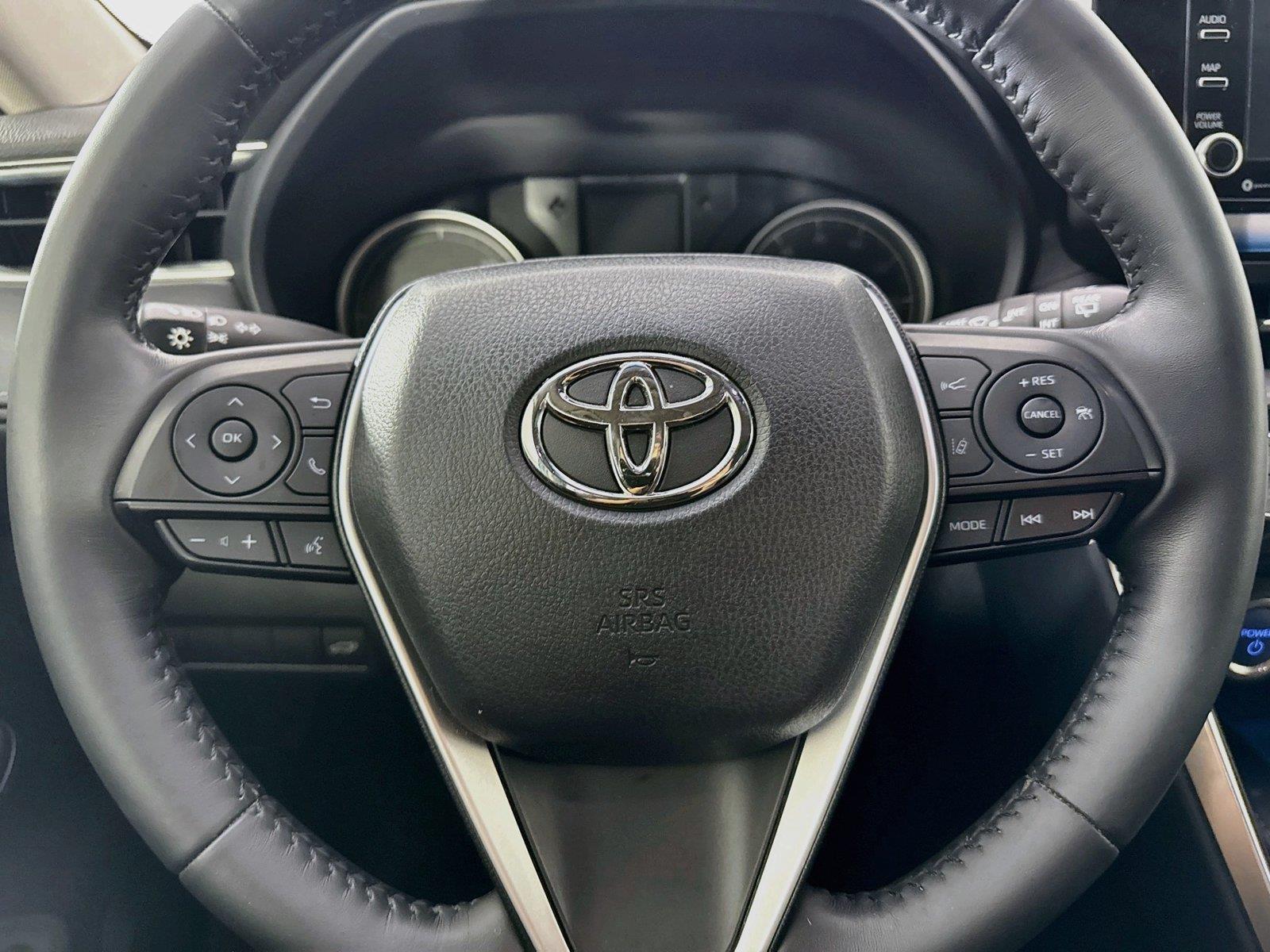2022 Toyota Venza LE photo 14