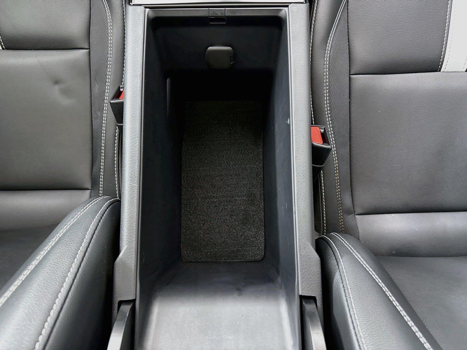 2025 Toyota Camry SE photo 32