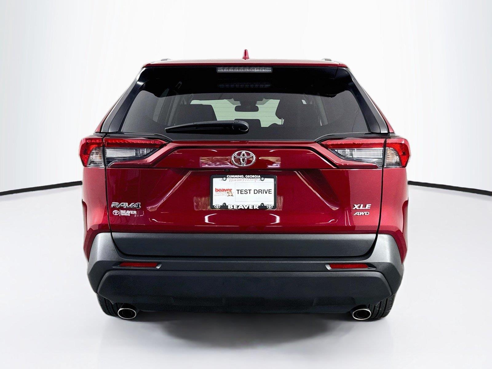 2025 Toyota RAV4 XLE photo 10