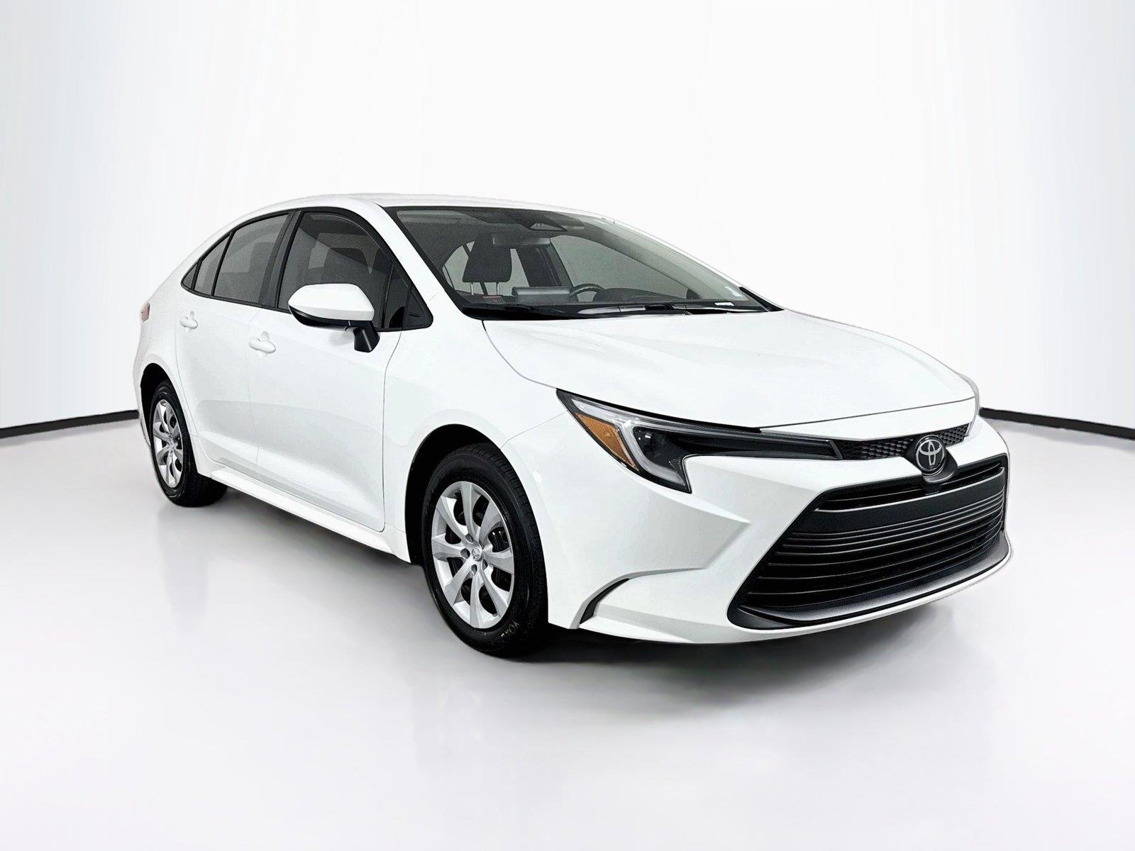 2026 Toyota Corolla Hybrid LE photo 8