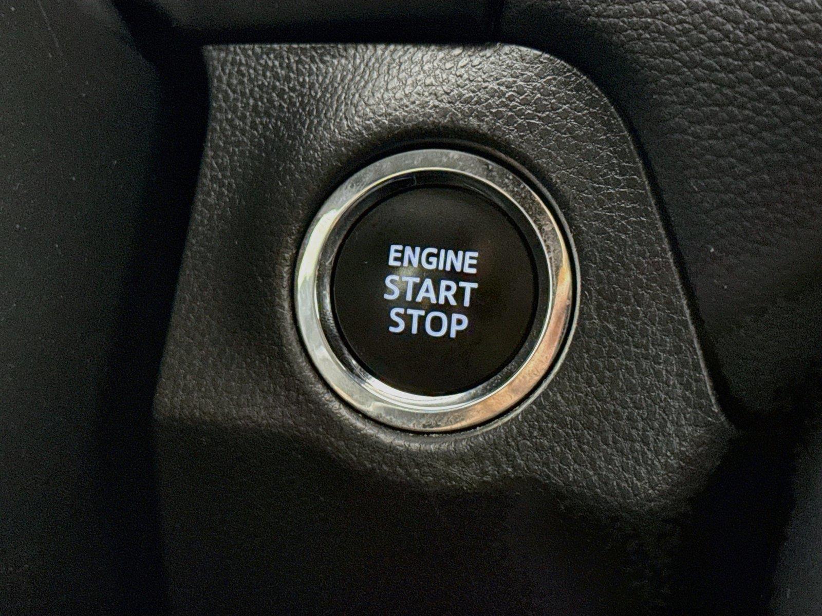 2025 Toyota RAV4 XLE photo 20
