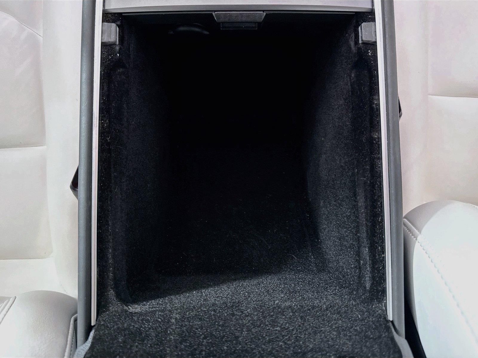 2021 Tesla Model Y Long Range photo 31