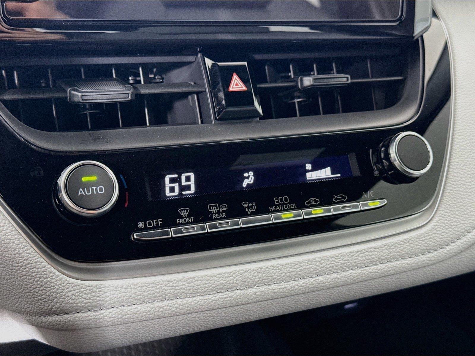 2025 Toyota Corolla SE photo 25