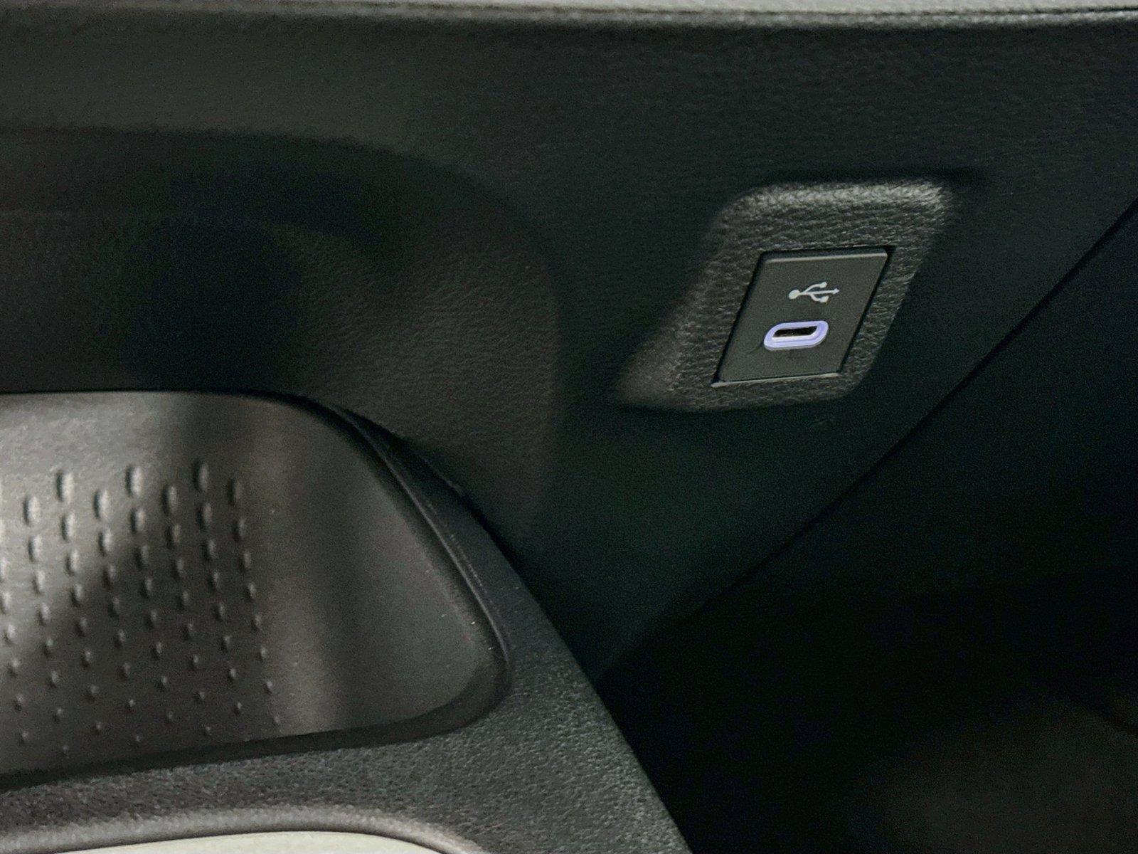 2025 Toyota Corolla SE photo 29