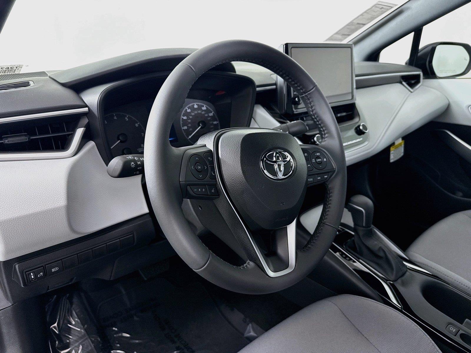 2025 Toyota Corolla SE photo 12