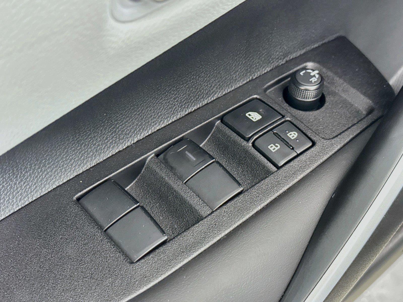 2025 Toyota Corolla SE photo 32
