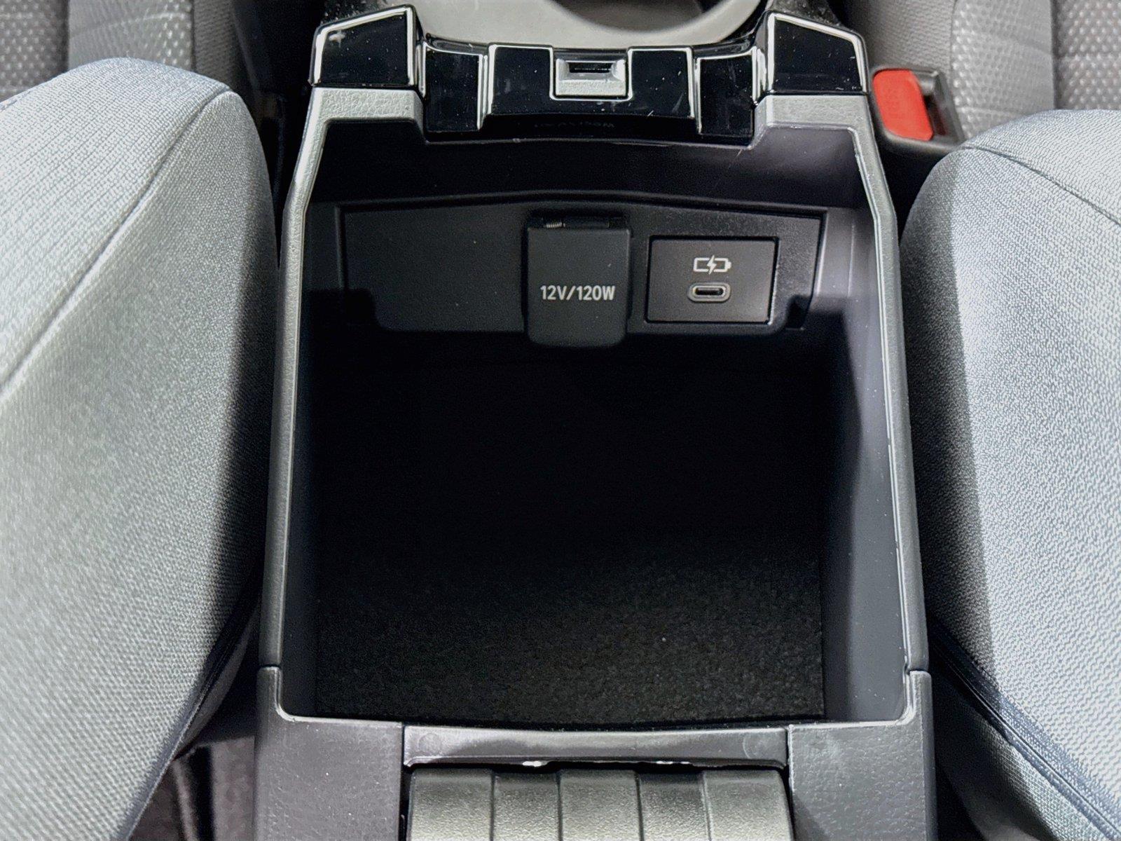 2025 Toyota Corolla SE photo 27