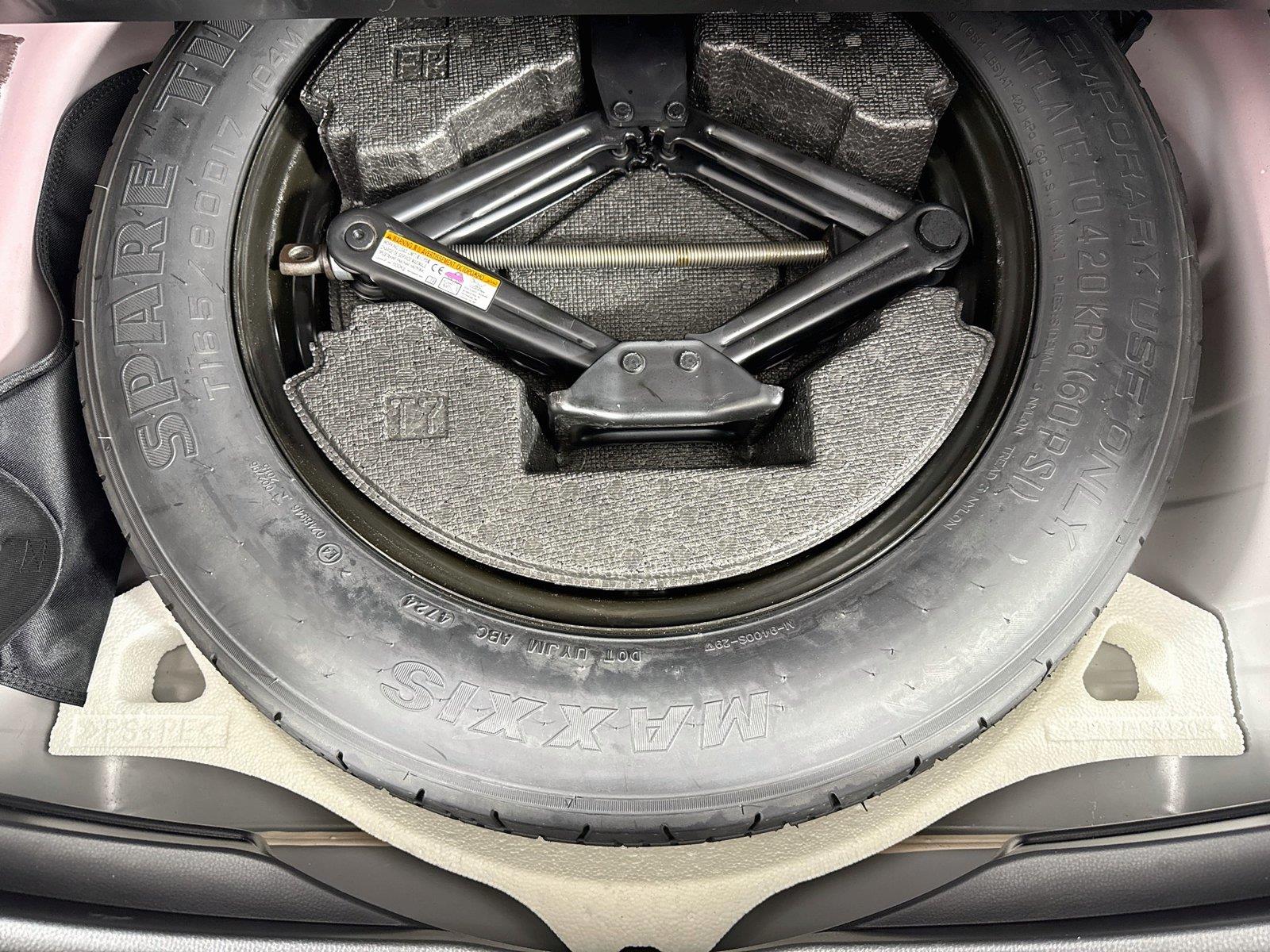 2025 Toyota RAV4 XLE photo 36