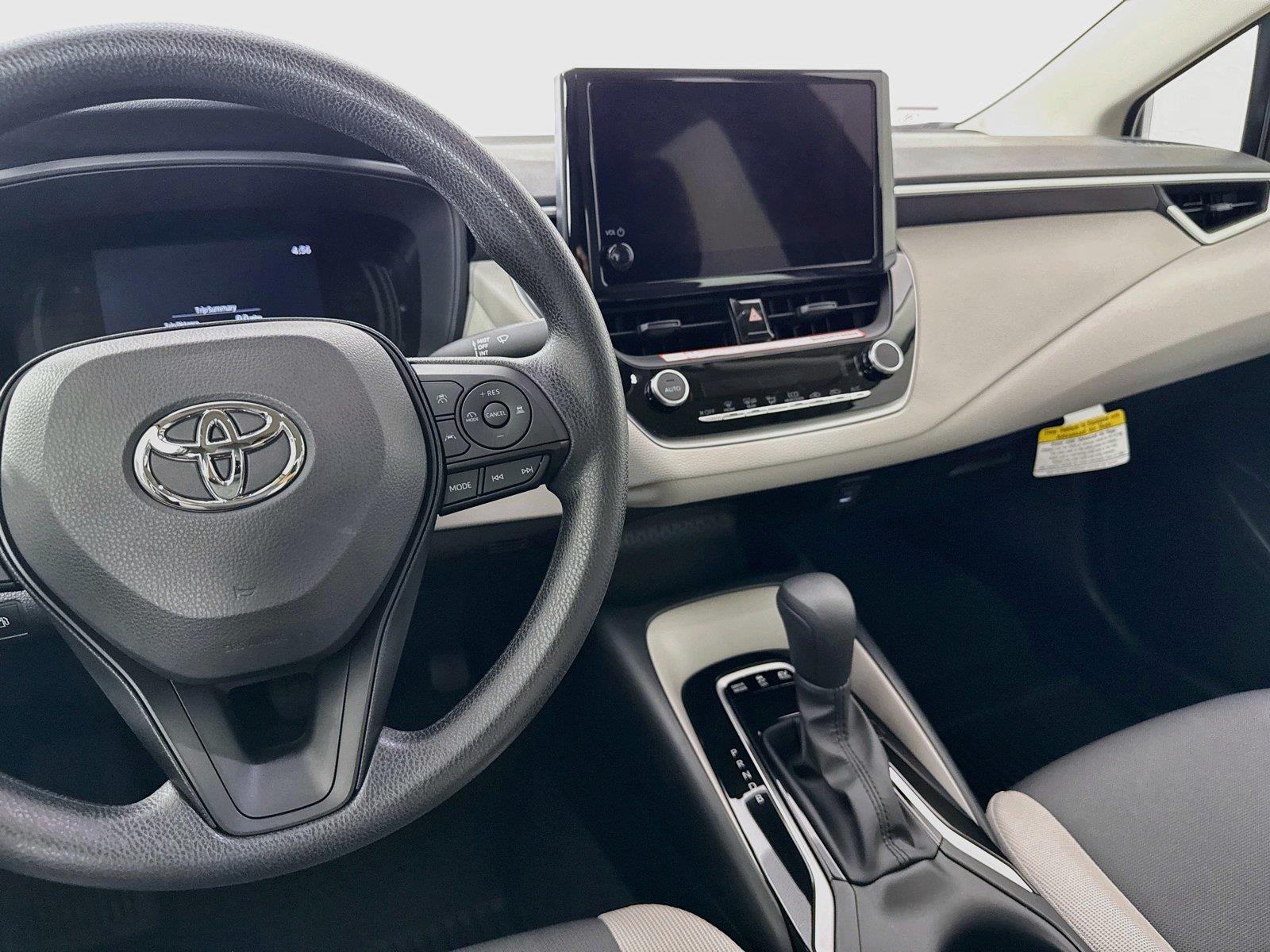 2026 Toyota Corolla Hybrid LE photo 28