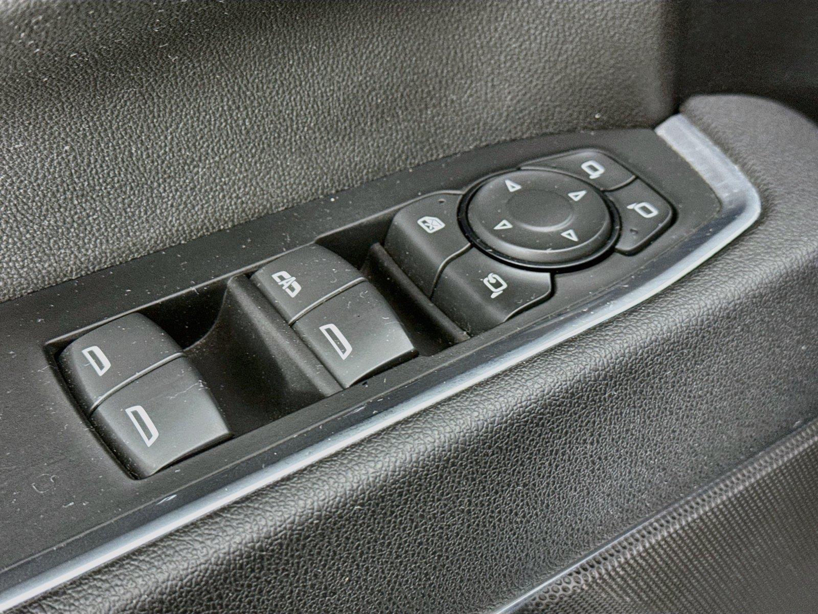 2025 Chevrolet Silverado 3500HD LT photo 26