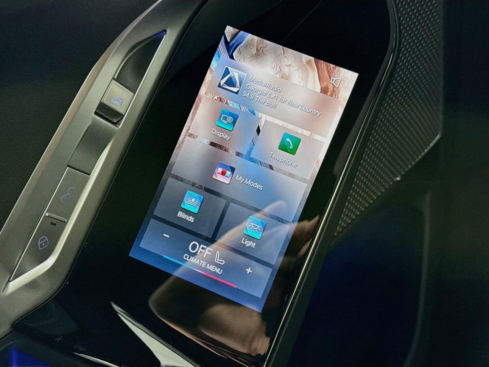 2025 BMW 7 Series 740i photo 33