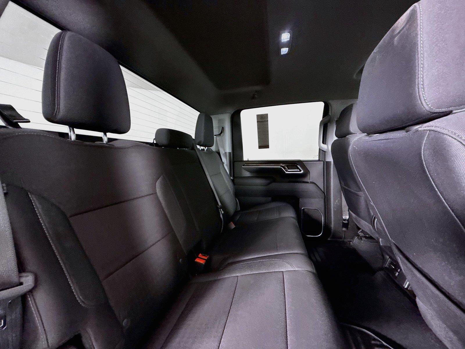 2025 Chevrolet Silverado 3500HD LT photo 36
