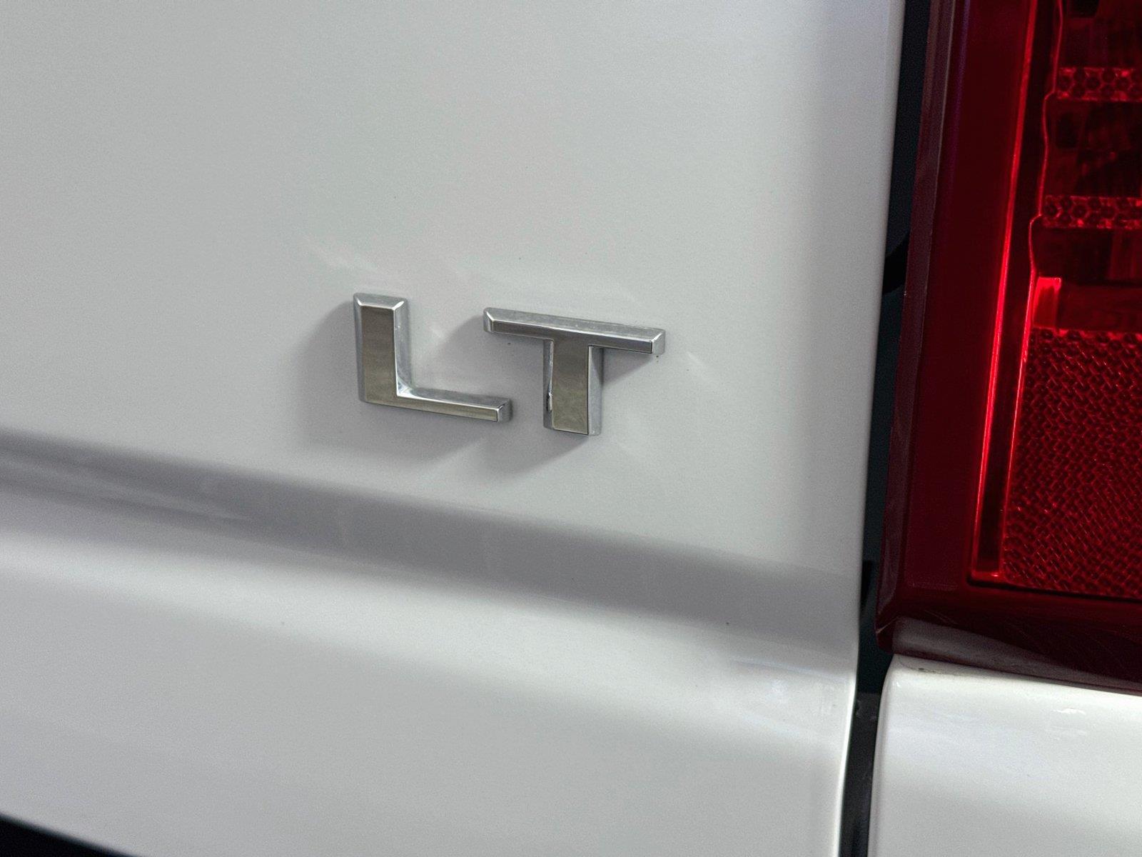 2025 Chevrolet Silverado 3500HD LT photo 14