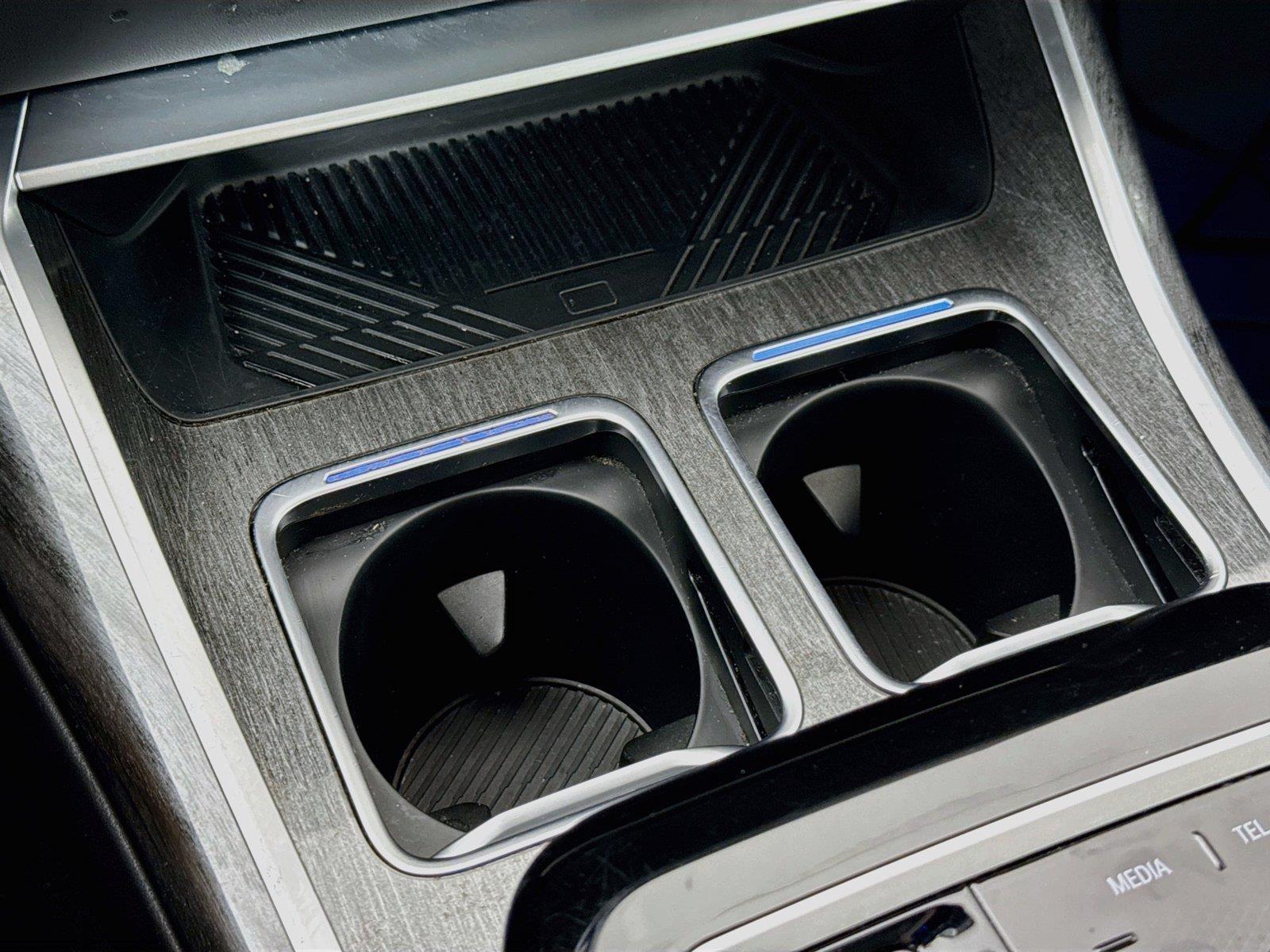 2025 BMW 7 Series 740i photo 27