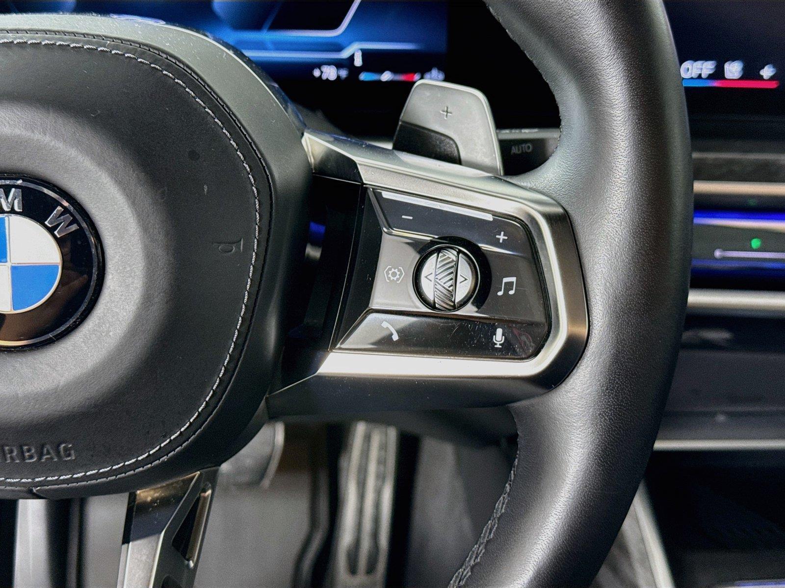 2025 BMW 7 Series 740i photo 19