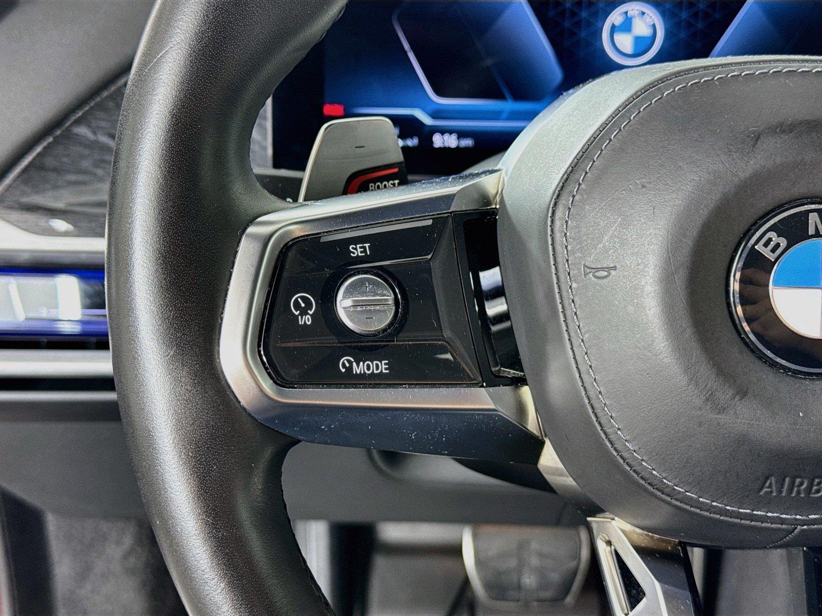 2025 BMW 7 Series 740i photo 17