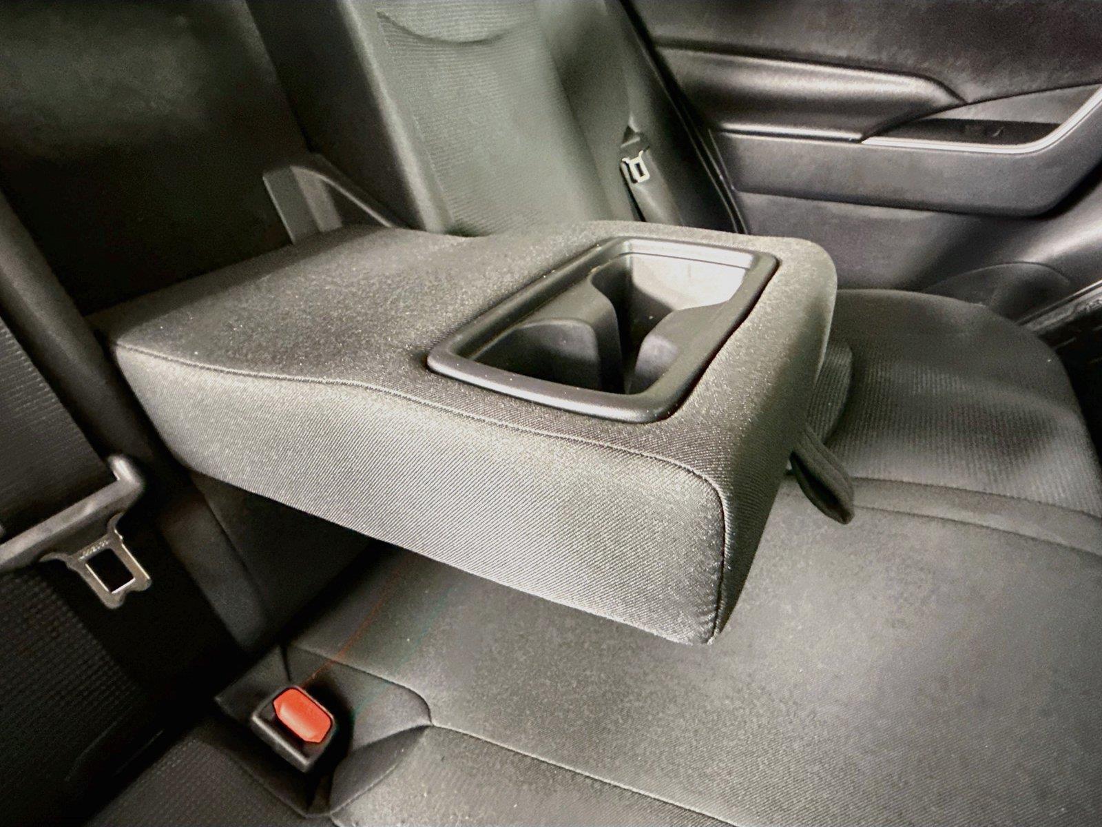 2019 Toyota RAV4 LE photo 33