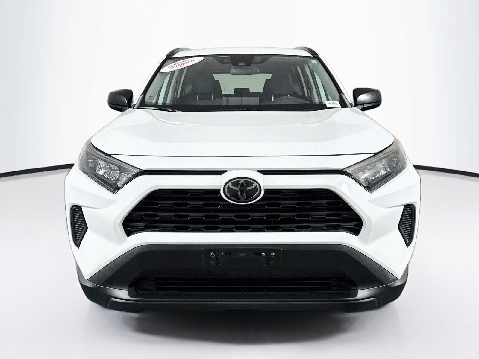2019 Toyota RAV4 LE photo 6