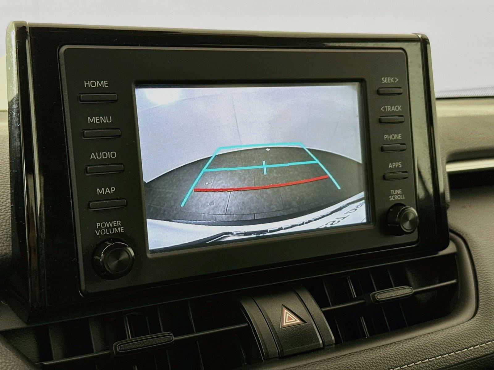 2019 Toyota RAV4 LE photo 20