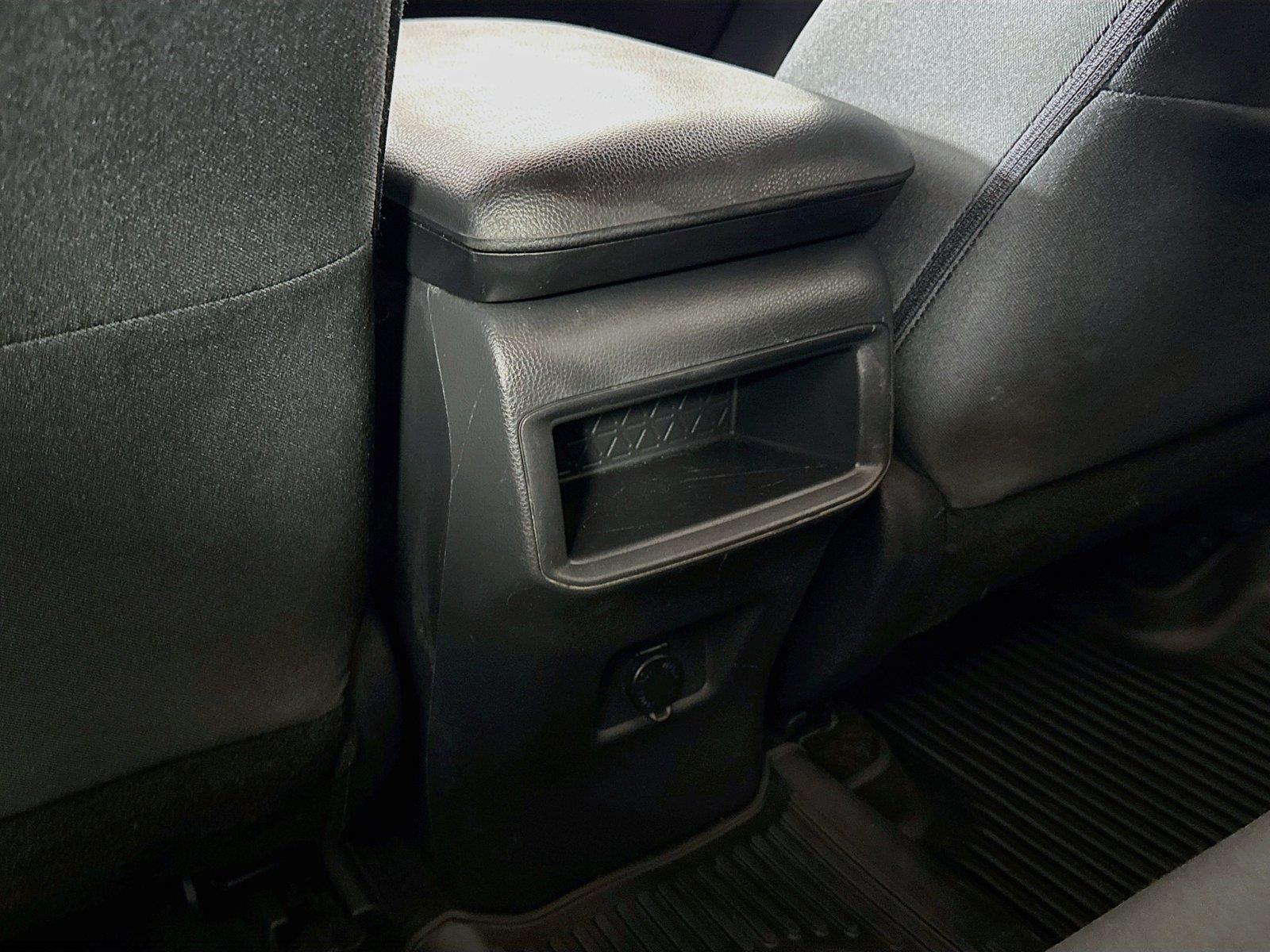 2019 Toyota RAV4 LE photo 29
