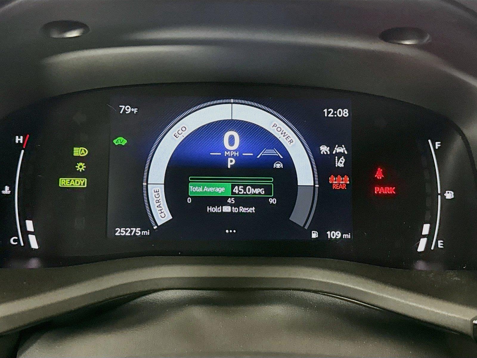 2025 Toyota Camry LE photo 19