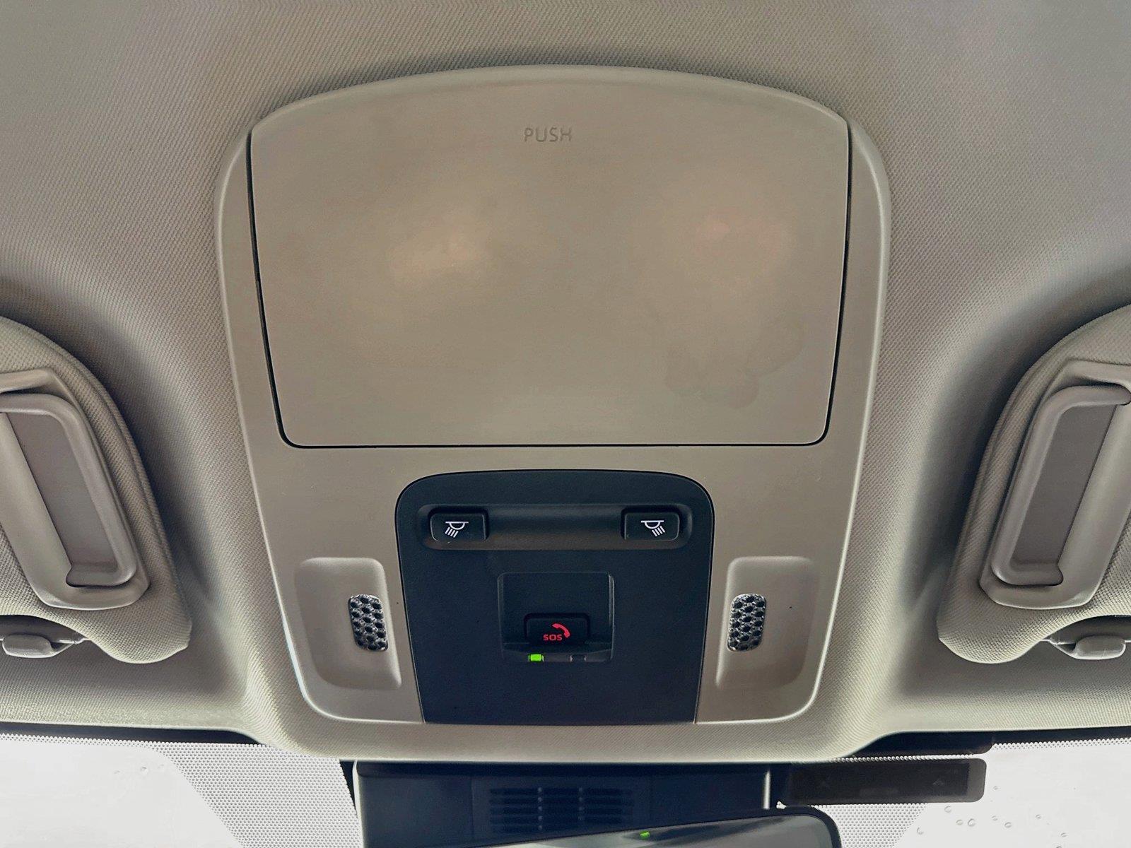 2025 Toyota Camry LE photo 5