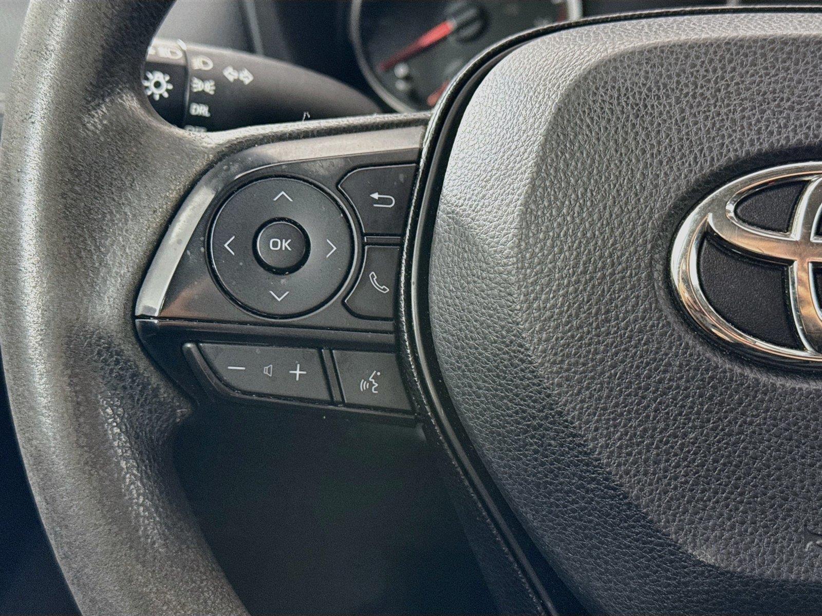 2019 Toyota RAV4 LE photo 15