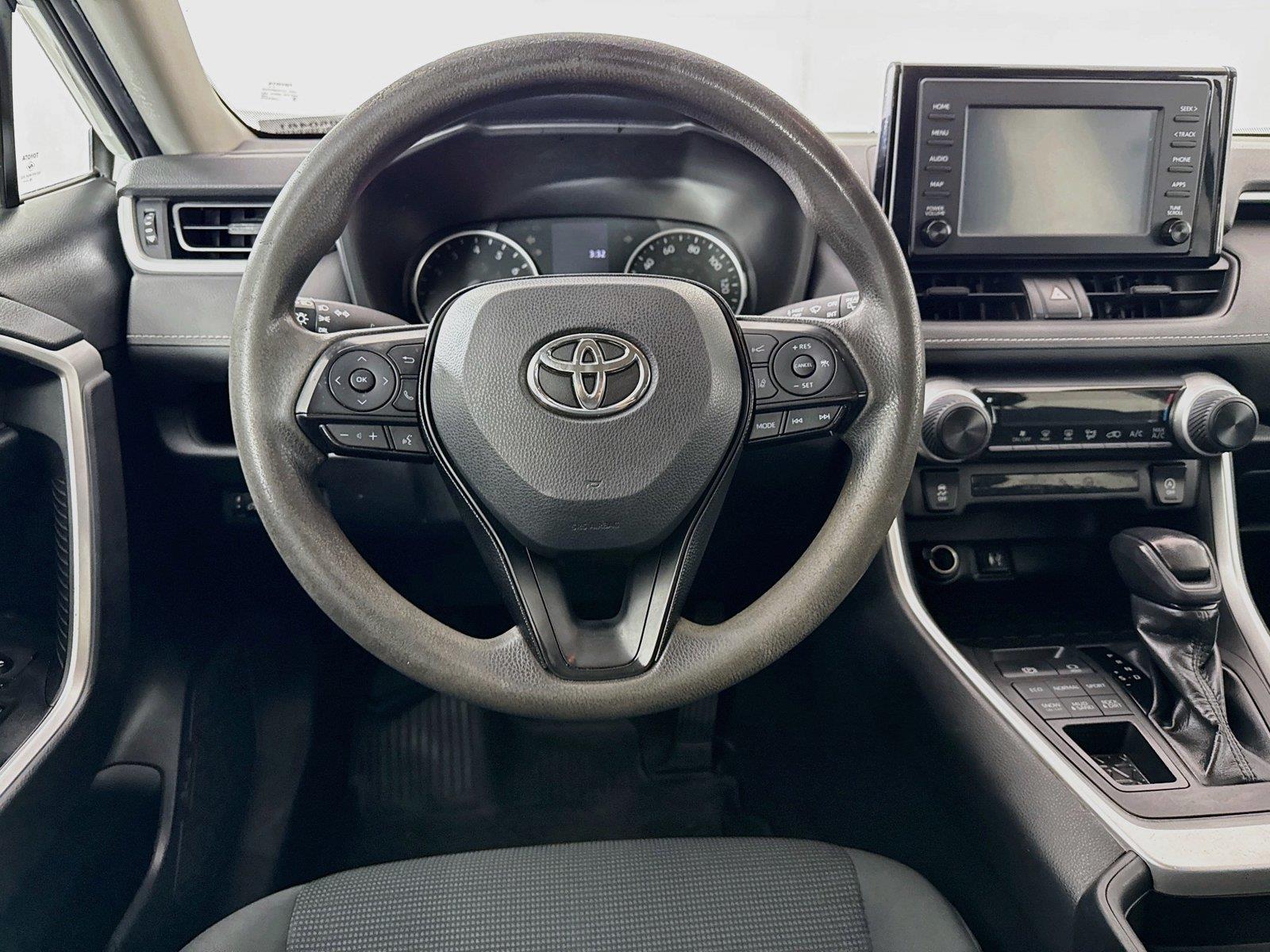 2019 Toyota RAV4 LE photo 26