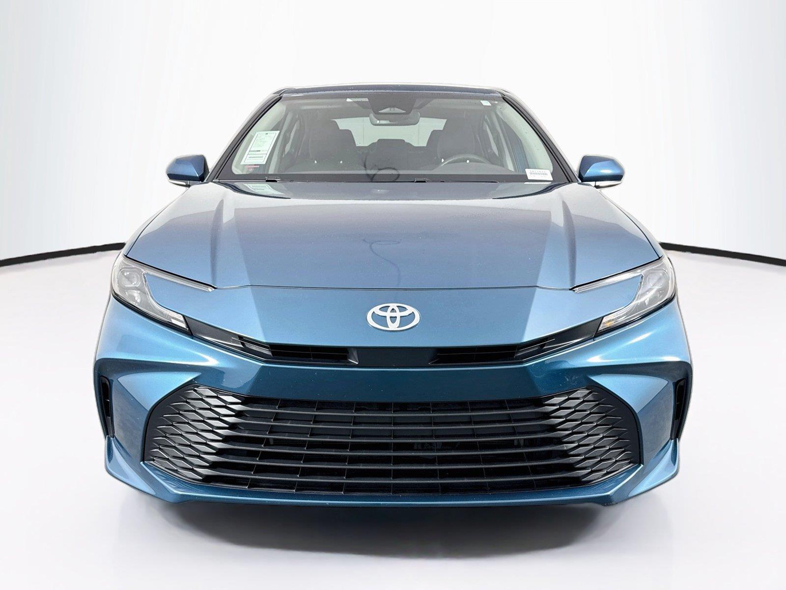 2025 Toyota Camry LE photo 7