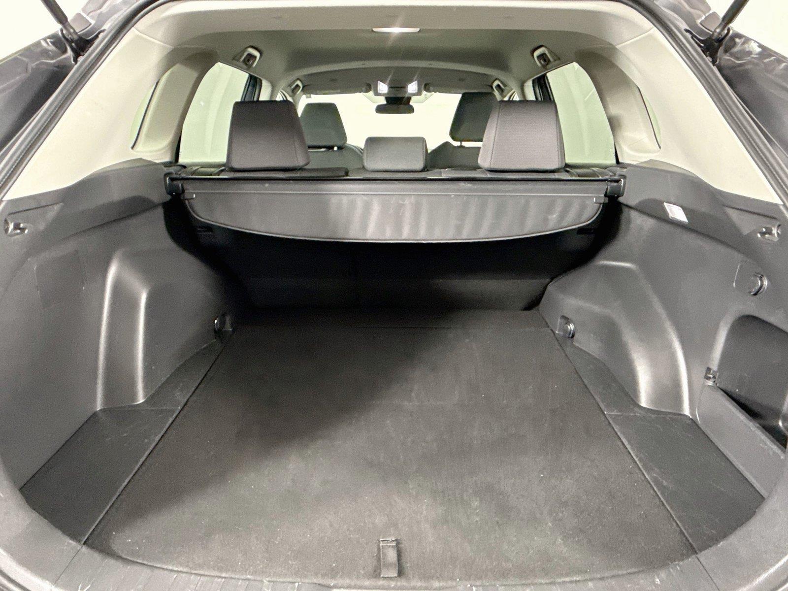 2025 Toyota RAV4 XLE photo 35
