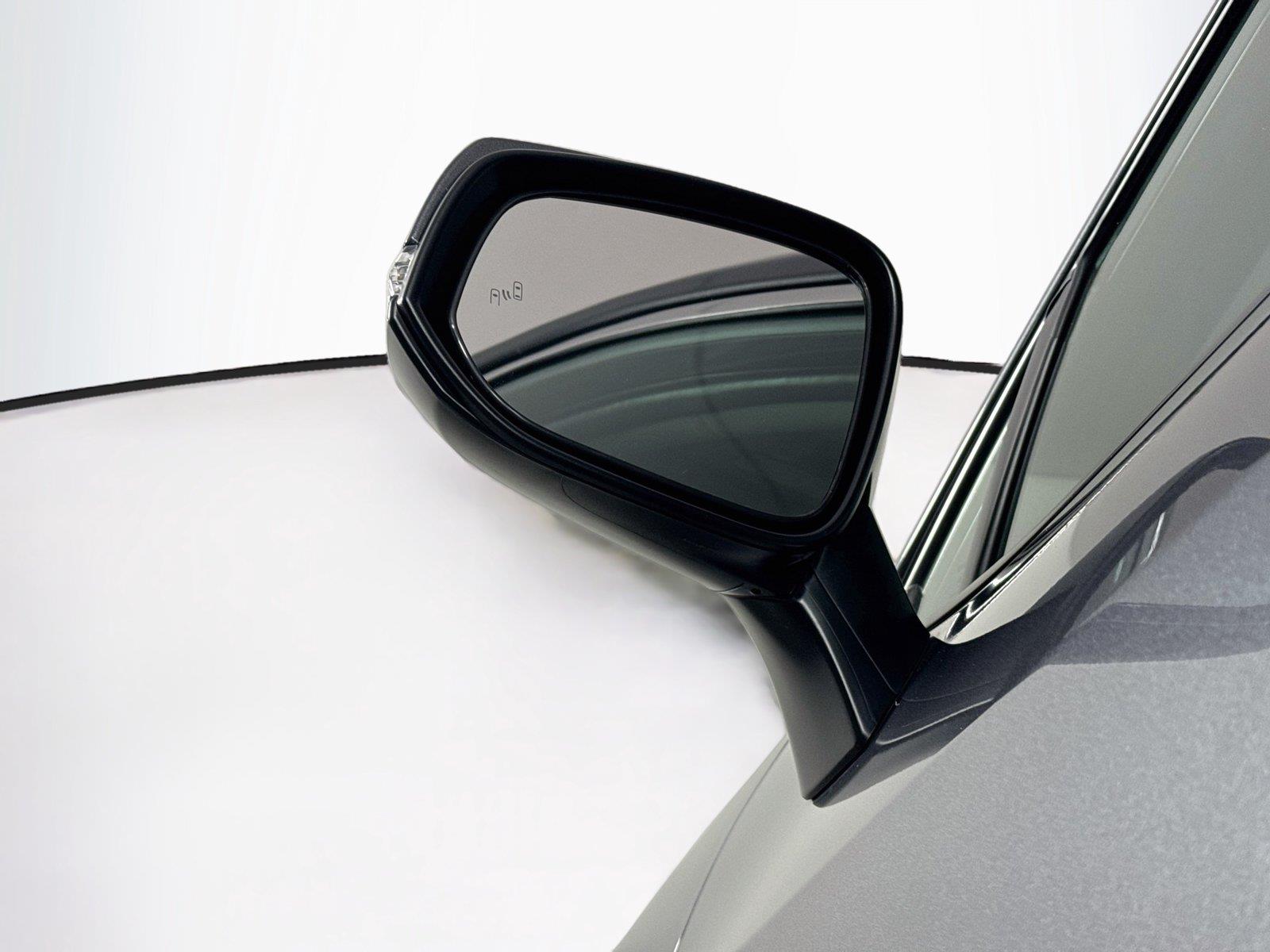 2025 Toyota RAV4 XLE photo 4