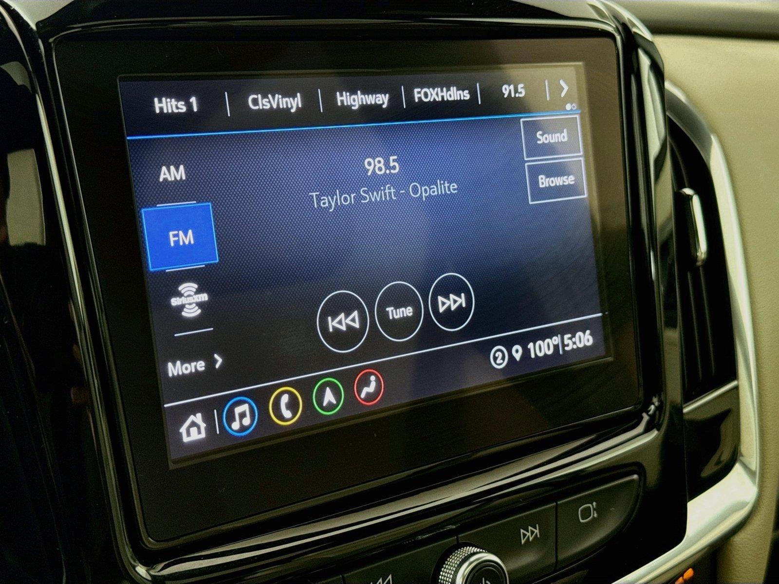 2022 Chevrolet Traverse Premier photo 24
