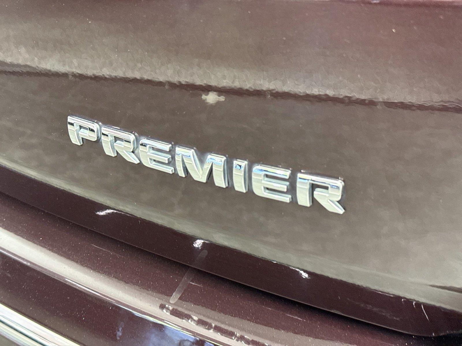 2022 Chevrolet Traverse Premier photo 14