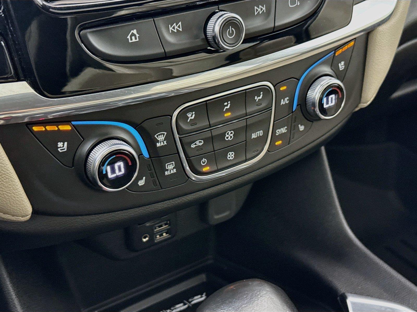 2022 Chevrolet Traverse Premier photo 26