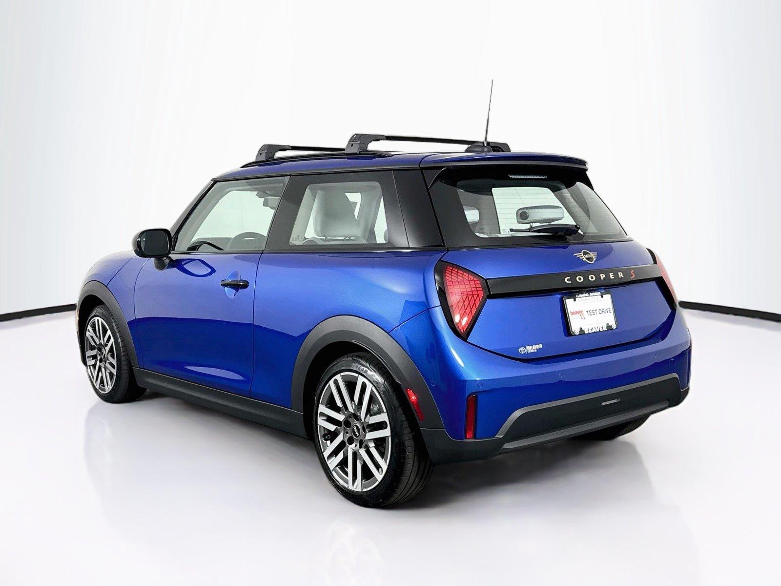 2025 MINI Hardtop 2 Door Cooper S photo 12